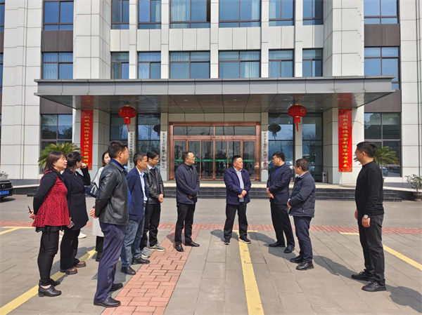 3月15日，洪董率隊赴安東集團建材產業(yè)園考察學習.jpg